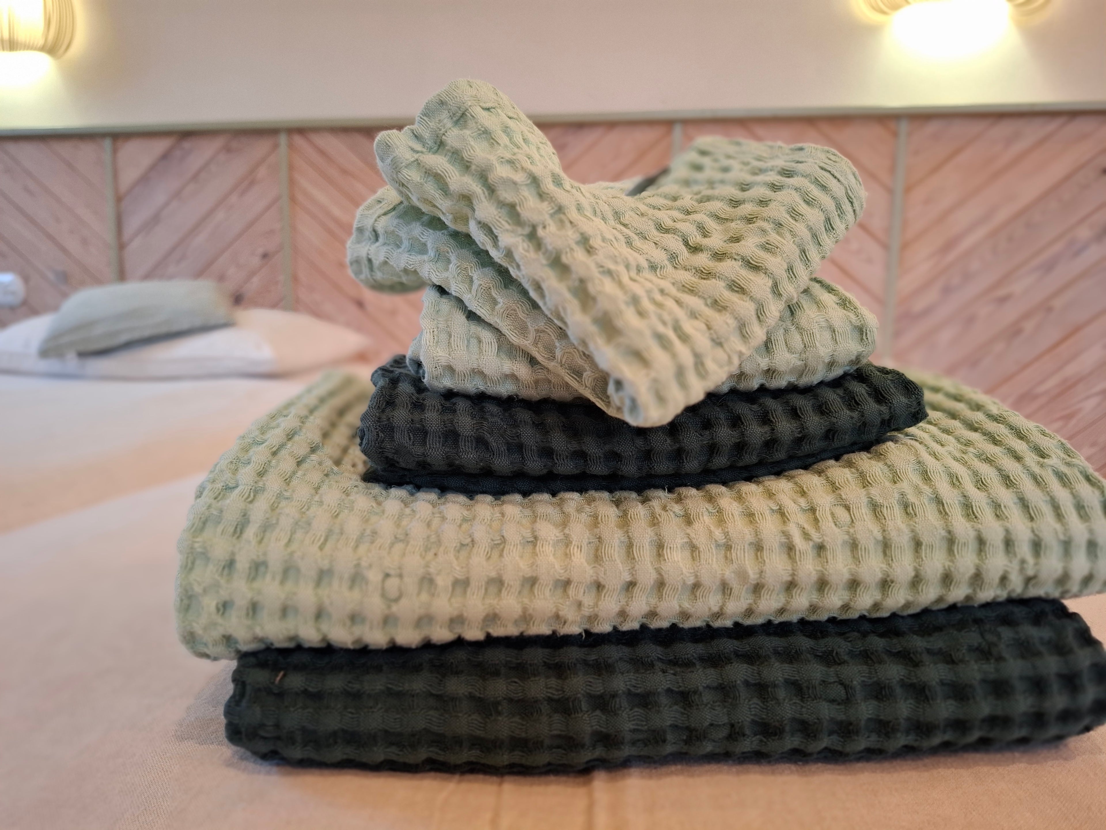 UpRight™ Linen Towel